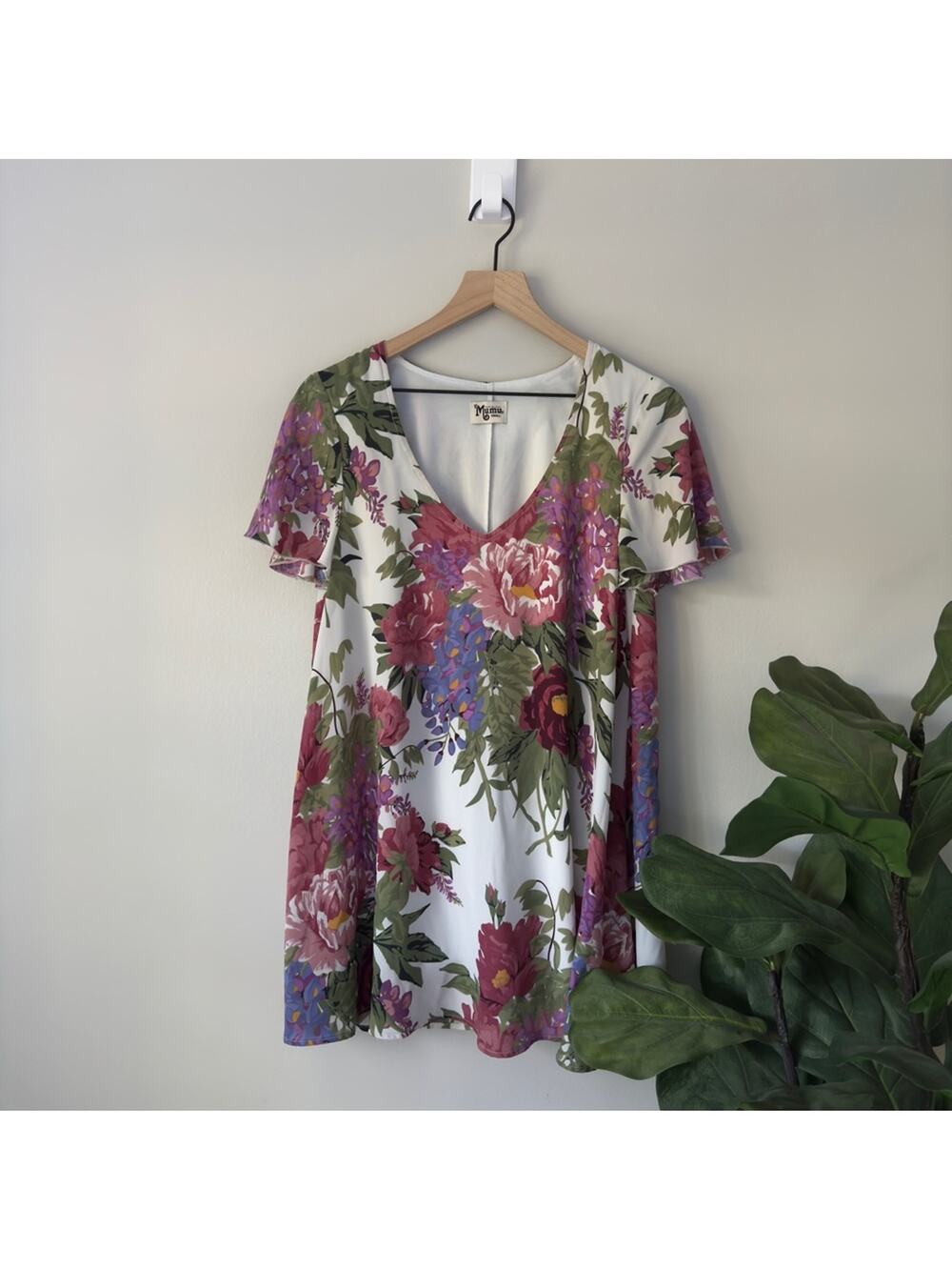Show Me Your MuMu Floral Flutter Sleeve Mini Dress Scoop V-Neck Lined Flowy EUC